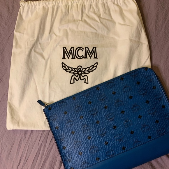 Authentic: MCM Visetos Medium Pouch Clutch Bag - Picture 2 of 7